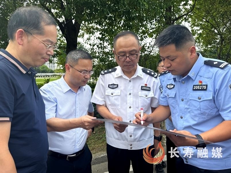 区领导带队调研交通安全情况