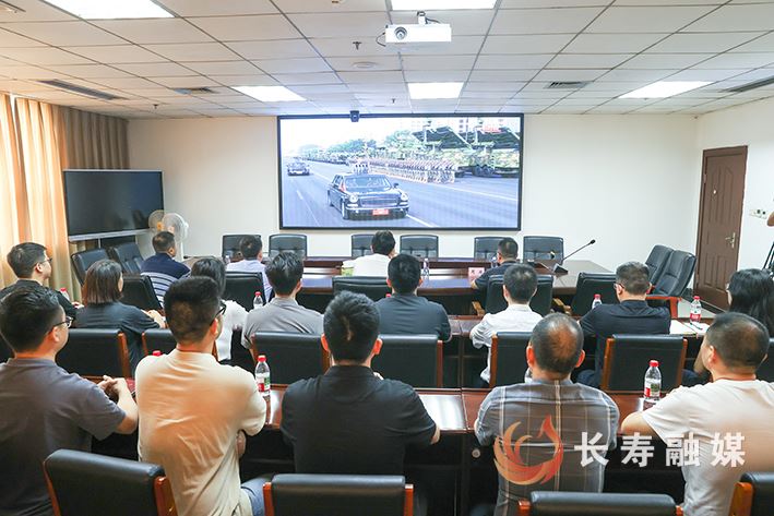 铭记历史  开创未来——我区社会各界收听收看纪念中国人民抗日战争暨世界反法西斯战争胜利80周年大会