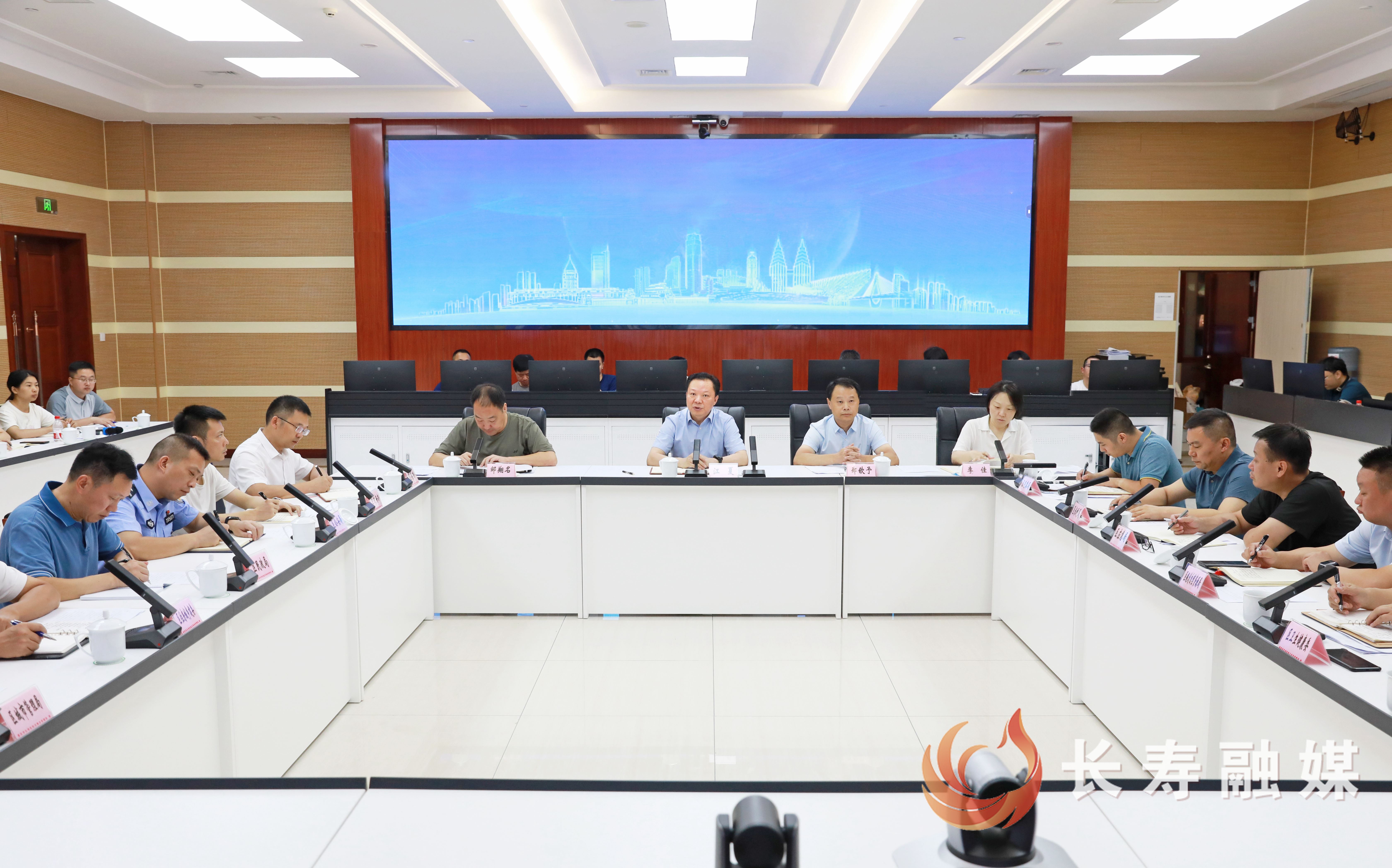 江夏在全区防汛工作调度会上强调：坚持底线思维极限思维 毫不松懈做好防汛救灾工作