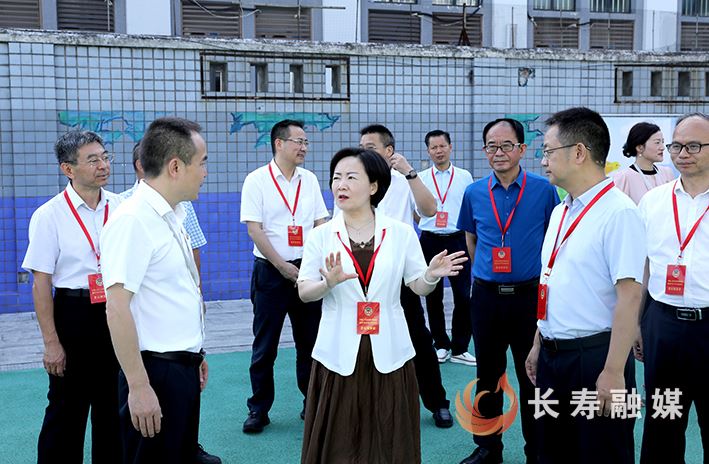 区政协视察区精神卫生中心创建三甲精神专科医院工作