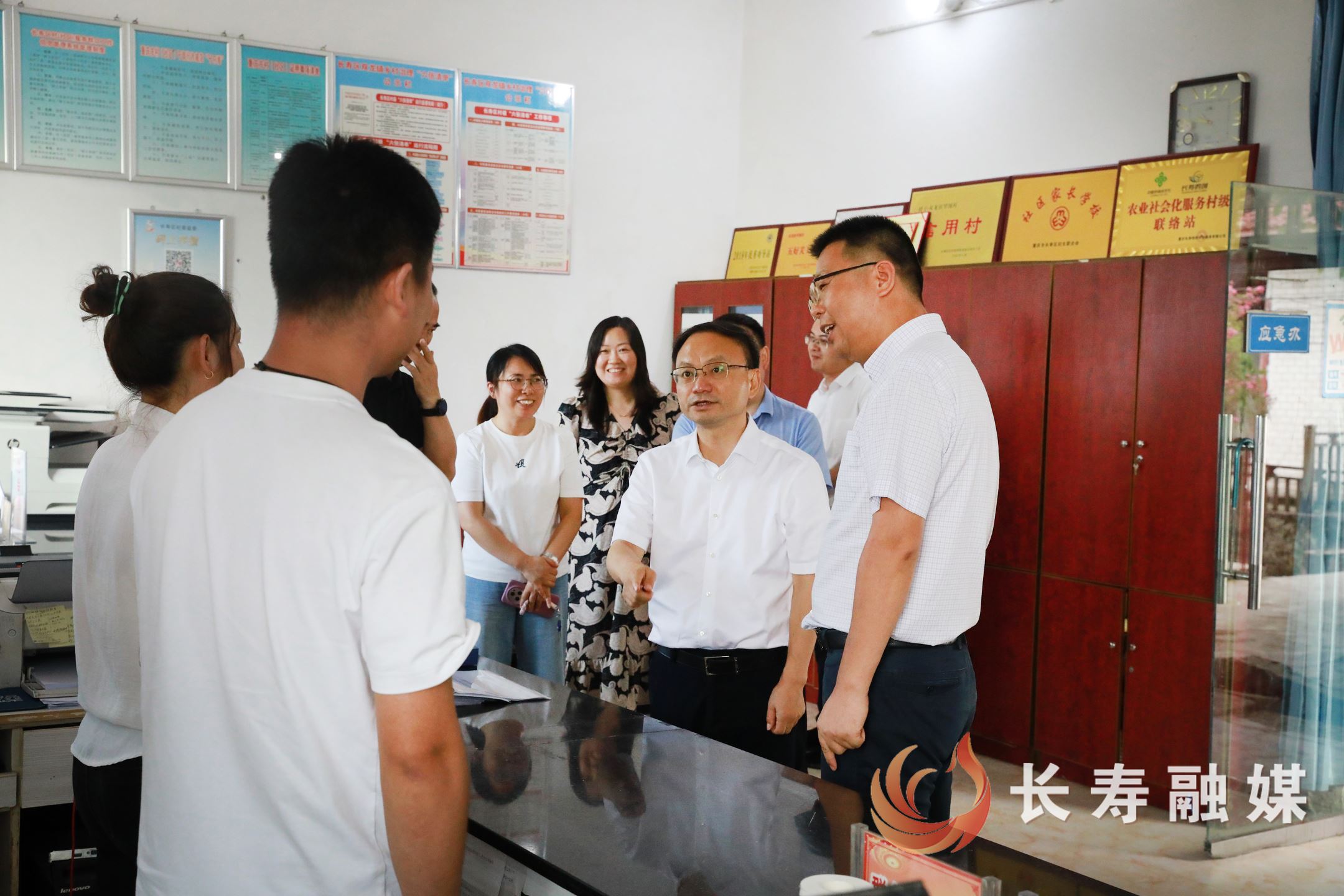 戴明调研指导软弱涣散党组织整顿提升工作时提出：切实增强基层党组织的凝聚力战斗力