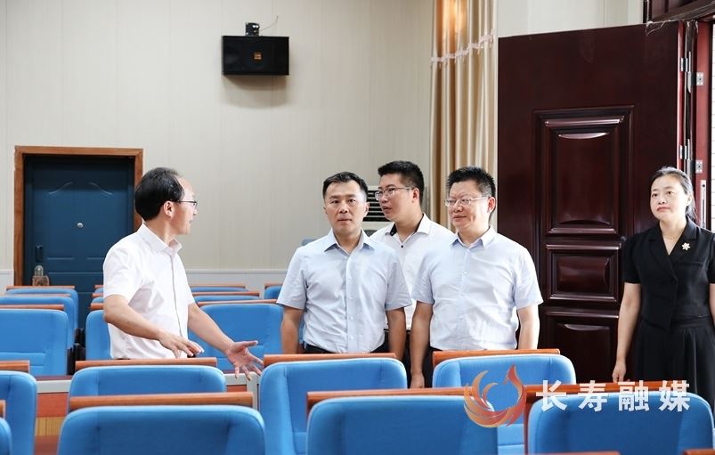 区领导专题调研区教师发展中心时提出：扎实推动教育现代化加快建设新时代教育强区