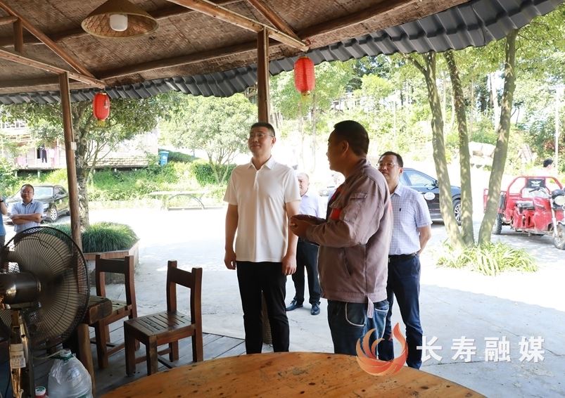 市林业局来长调研指导林业工作