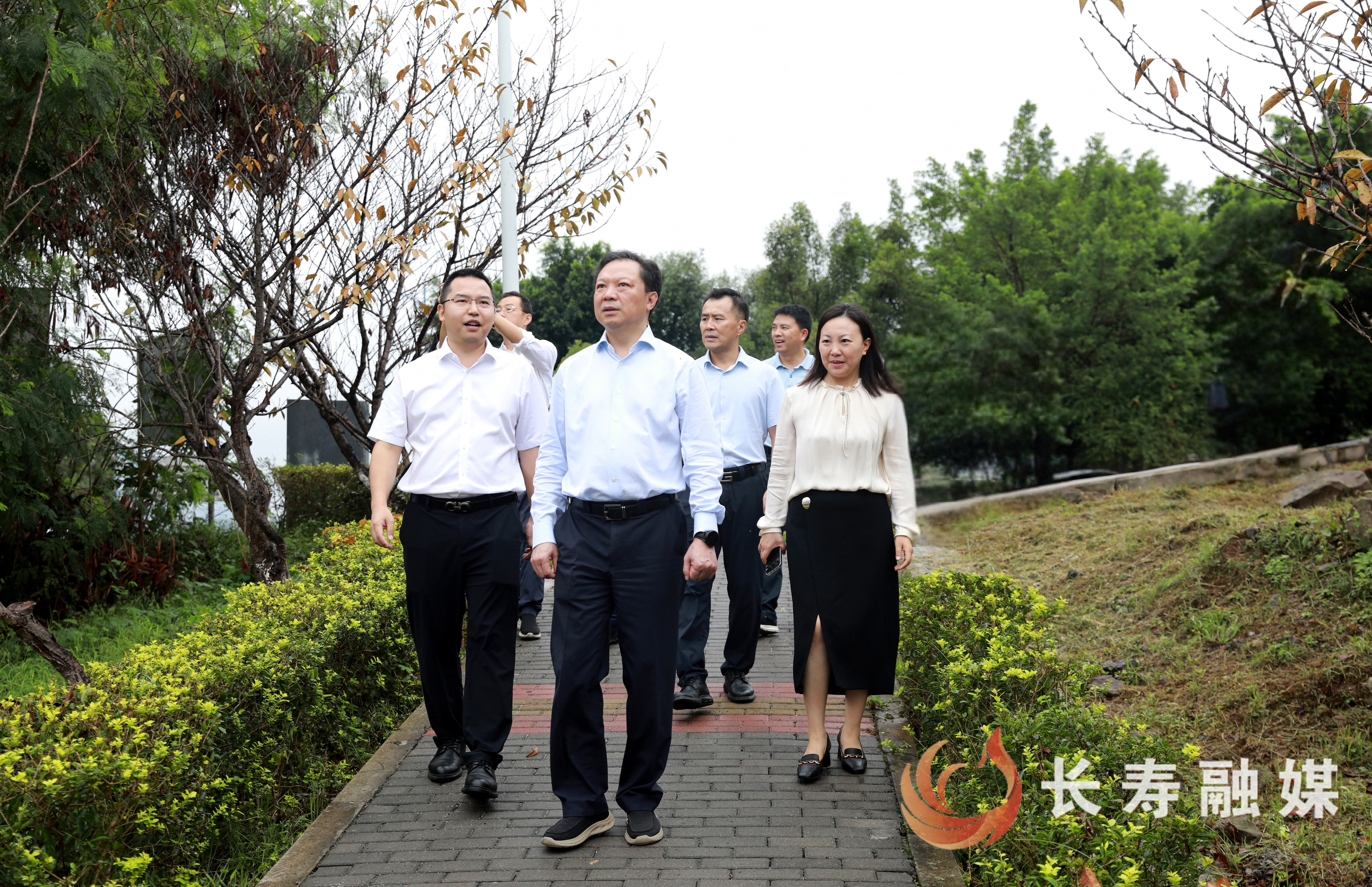 江夏带队调研江南街道菩提街道时强调：扎实做好各项重点工作 以“一域之为”服务“全局之进”