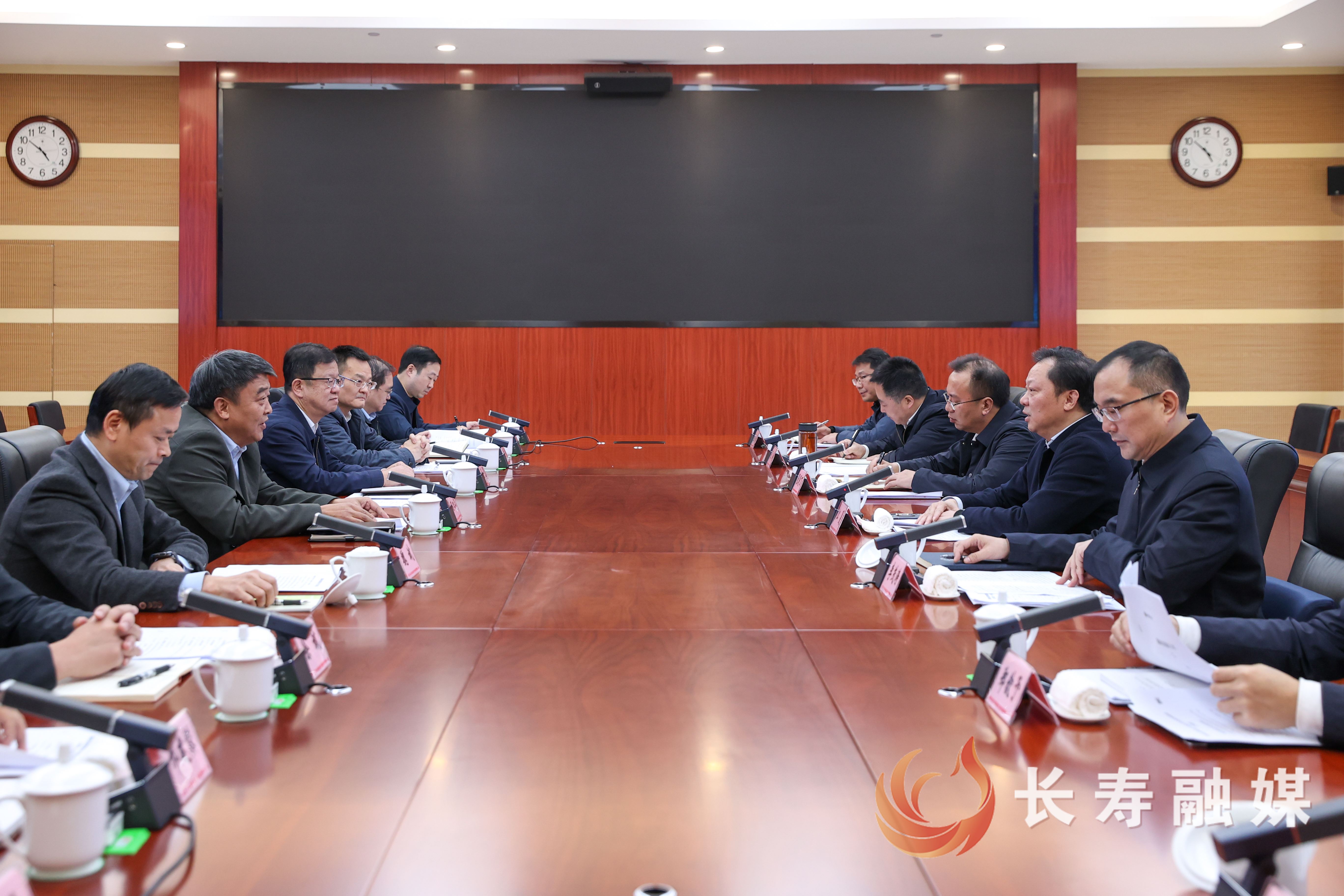 江夏李茂涛会见国家电投集团重庆电力有限公司党委书记、董事长石四存一行