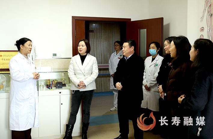 市总工会来长开展送温暖走访行动