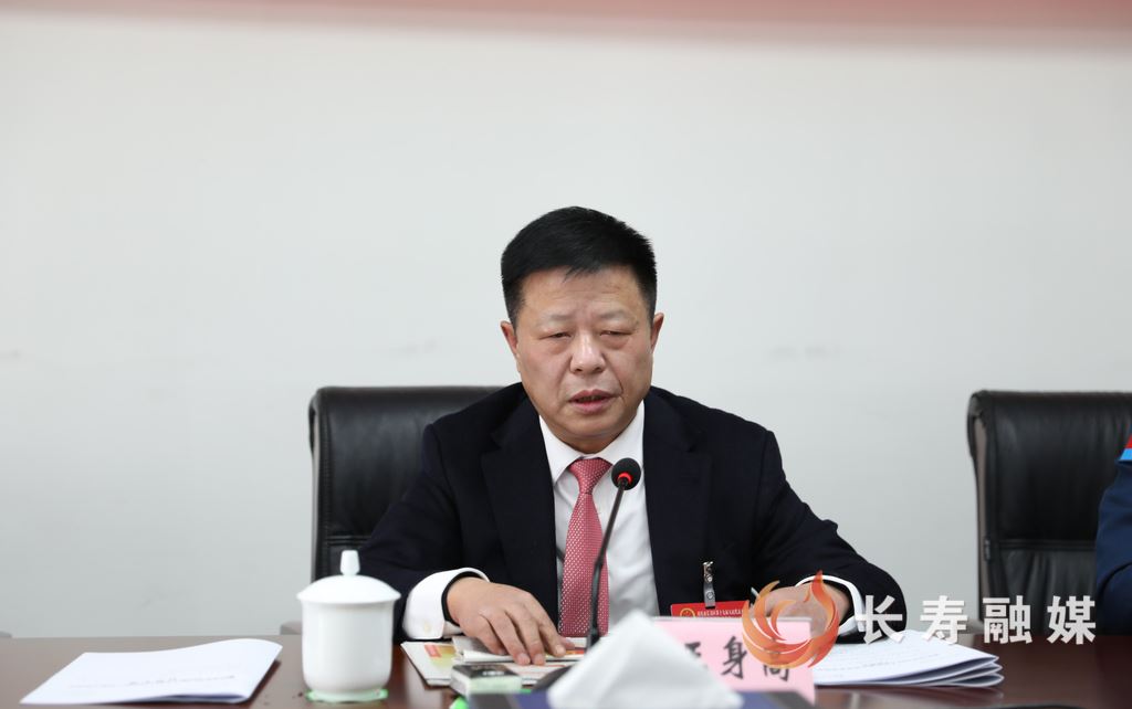 王身高参加区十九届人大九次会议分团审议时提出：聚焦中心服务大局 以高效履职助力高质量发展