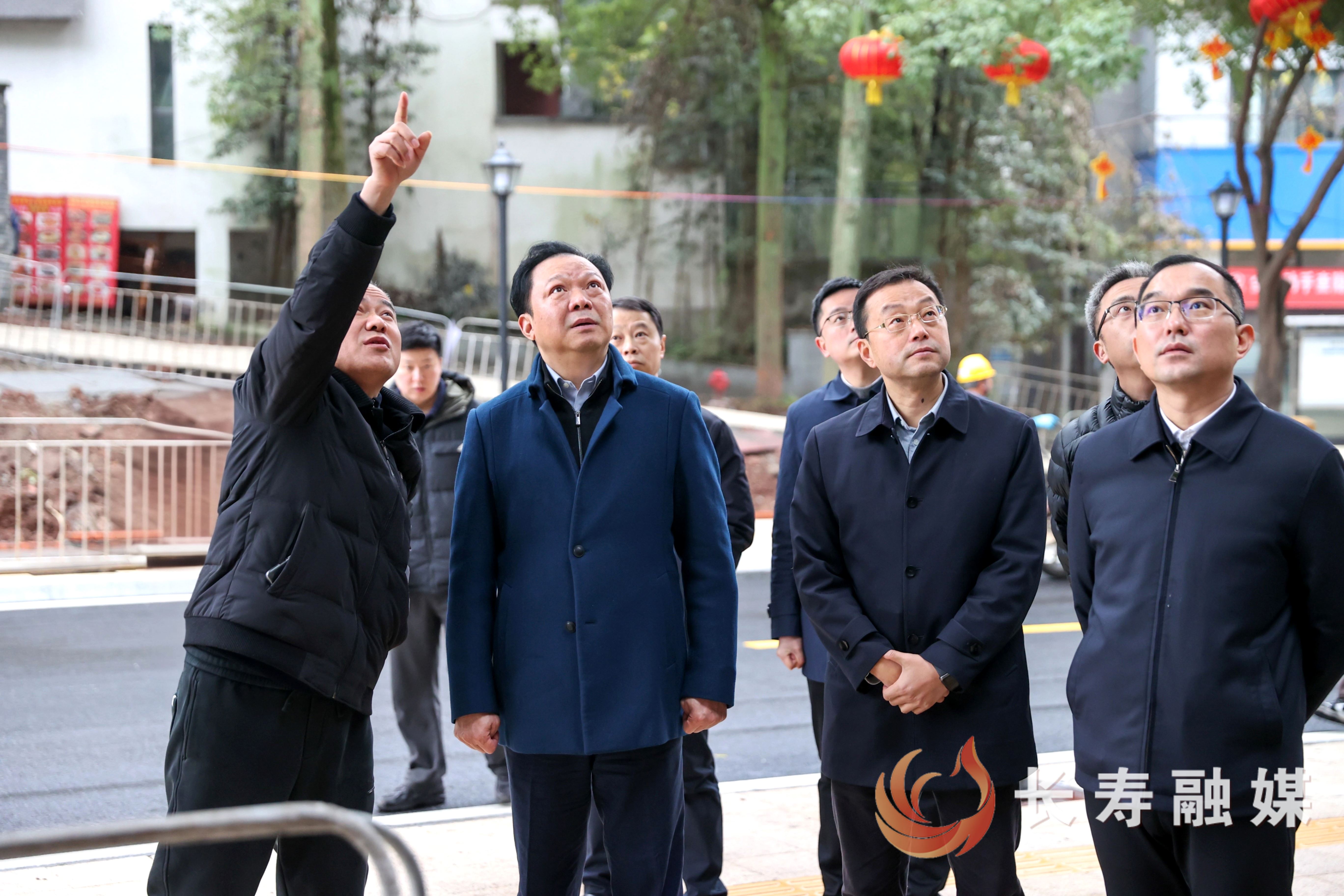 江夏李茂涛调研三倒拐历史文化街区保护提升改造项目时强调：推动老街在城市更新中重焕生机活力